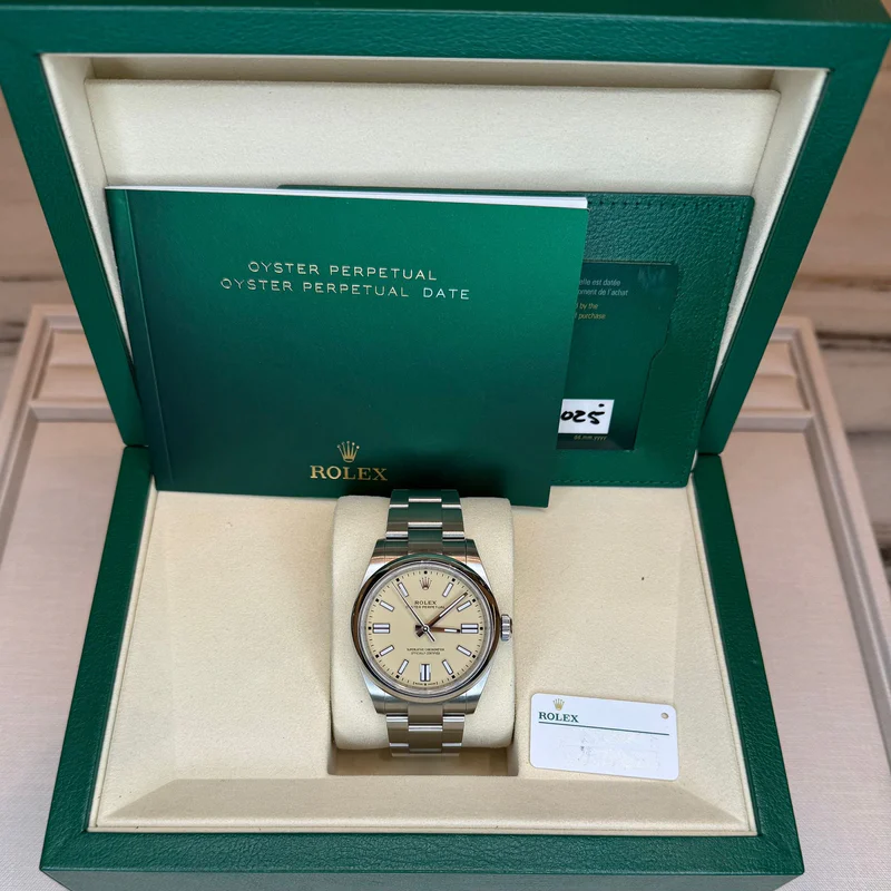 Rolex Oyster Perpetual 41 124300